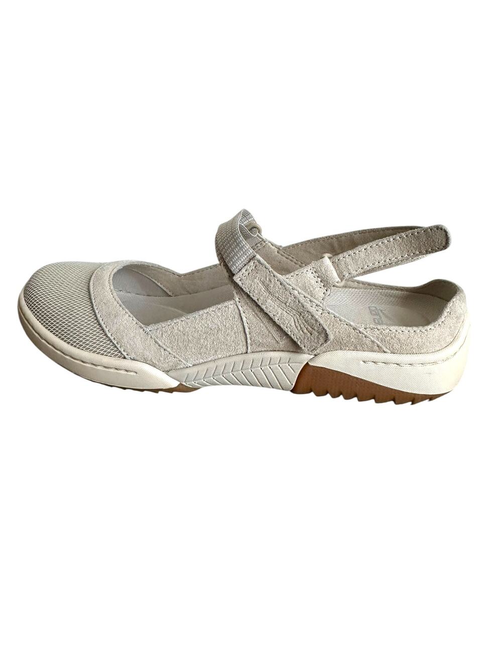 Women’s Casual Slingback Mary Jane in Off-White